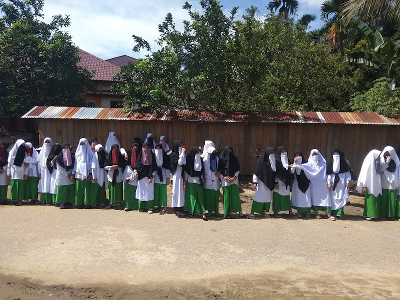 PESANTREN SUBULURRAHMAH yang ada di Kota Subulussalam