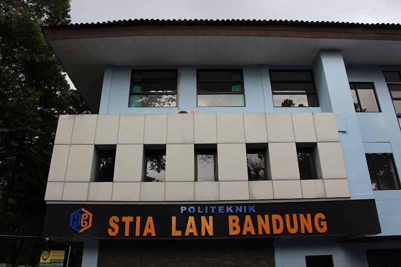 Politeknik STIA LAN Bandung yang ada di Kota Bandung