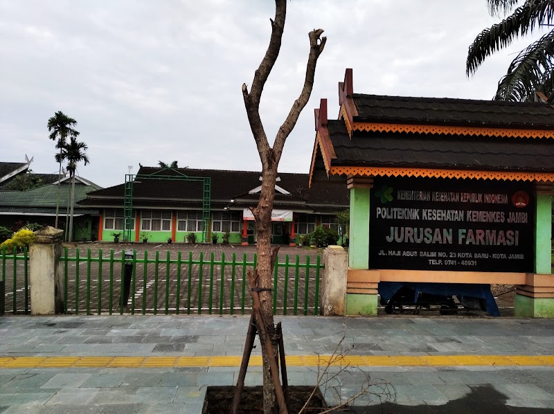 Poltekkes Kemenkes Jambi Jurusan Farmasi yang ada di Kota Jambi