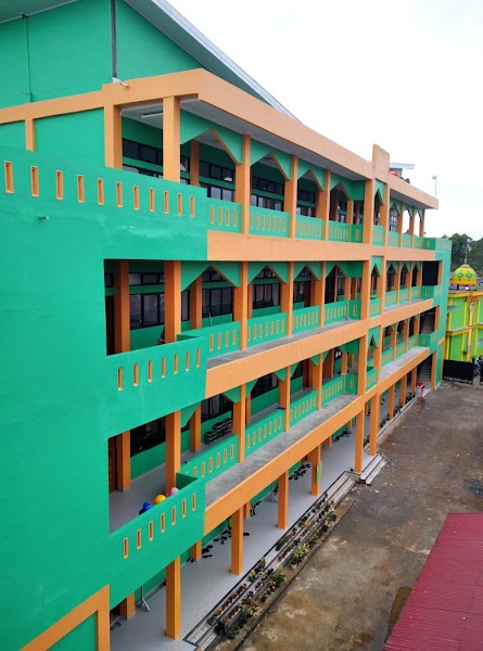 Pondok Pesantren Al Qur'an Center H. Mhd Nadis yang ada di Kota Bukittinggi