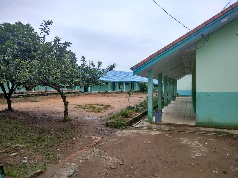 Pondok Pesantren Assa'adatud Daroien yang ada di Kota Palembang