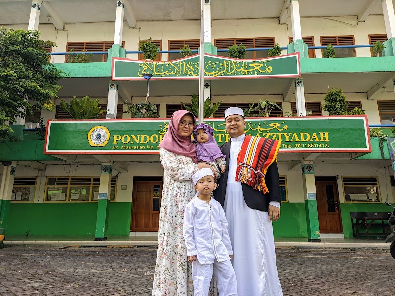 Pondok Pesantren Husnayain yang ada di Kota Jakarta Timur