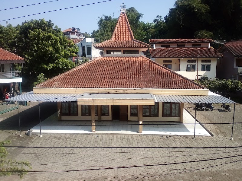 Pondok Pesantren Mahasiswa Miftahul Khoir (NU) yang ada di Kota Bandung