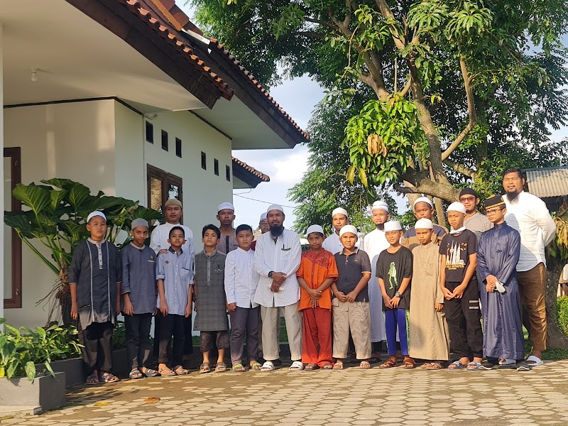 Pondok Pesantren Tahfidzul Qur'an Imam Syafi'i Medan yang ada di Kota Medan