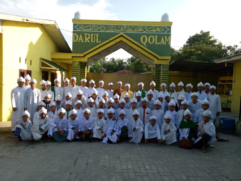 Pondok Pesantren Tahfizh Al-qur'an Darul Qolam yang ada di Kota Binjai