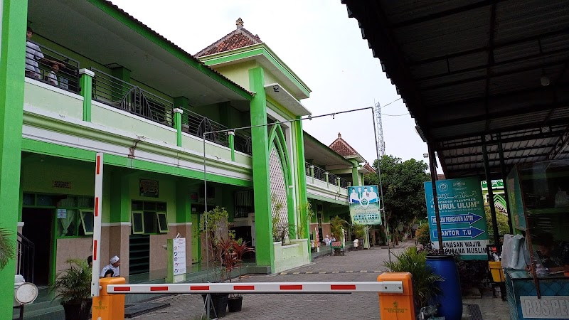 Pondok Pesantren Tarbiyatul Falah Pakunden yang ada di Kota Blitar