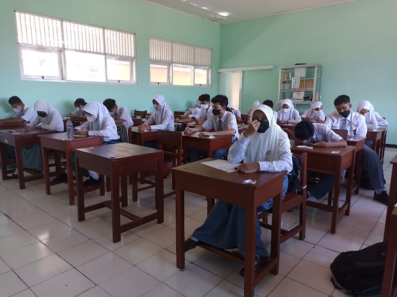 SMA Negeri 1 Pekalongan yang ada di Kota Pekalongan