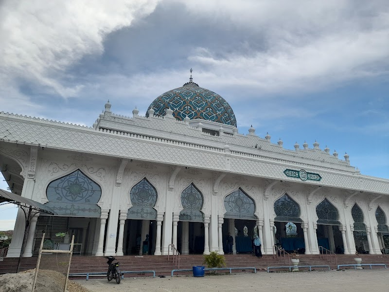 STIKes Darussalam Lhokseumawe yang ada di Kota Lhokseumawe