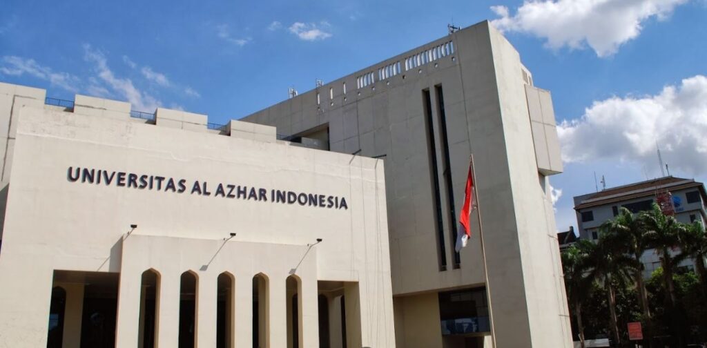 Tentang Universitas Al Azhar Indonesia