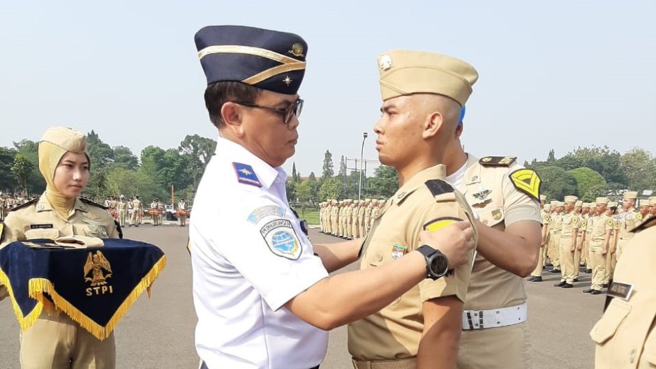 Sekolah Tinggi Ilmu Penerbangan